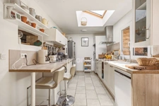 TOUQUES CENTRE – MAISON DE CHARME EN PIERRE – 65 m² – 2 CHAMBRES – TERRASSE INTIME DE 12 m²