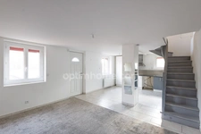 Périphérie immédiate de Honfleur - Maison de ville - 82 m2 au sol - 2 chambres - Stationnement gratuit à proximité -