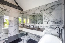 Pennedepie - Maison contemporaine d'architecte  - 217 m2 - 2 suites dont 1 en rdc - 2 chambres - Terrasse carrelée - Jacuzzi - Dépendance 80 m2 env - Terrain 1024 m2 - Parkings