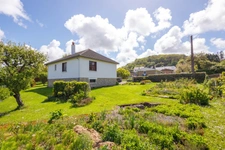 AUX PORTES DE HONFLEUR - Maison sur sous sol - 81 m2 - 2 chambres - Terrain 812 m2
