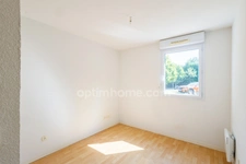 Proximité de Honfleur - Appartement de plain pied T3 avec terrasse - 65.25 m2 - 2 places de parking - Résidence avec Piscine, tennis et pétanque