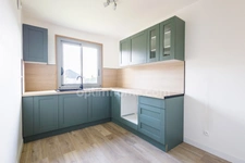 HONFLEUR Centre - Appartement en résidence - 3èeme étage sans ascenseur - T3 de 63.40 M2 - 2 chambres - Terrasse - Cave, parking et garage