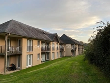 Proche de HONFLEUR - Appartement T2 avec terrasse à Honfleur – Résidence de Tourisme avec Piscine et Aires de Jeux - Parking