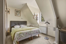 Maison familiale avec piscine à 5 minutes de Pont-l'Évêque – 225 m² – 5/6 chambres – Terrain de 4 000 m² - Garage et parking