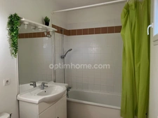 Périphérie de Honfleur - Appartement T1 bis- 21.60 m2 - Terrasse - Parking - Résidence avec piscine