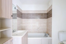Proximité immédiate de Honfleur - Appartement T2 avec terrasse et parking privé - 39.60 m2 - 1 chambre - 1er et dernier étage avec ascenseur