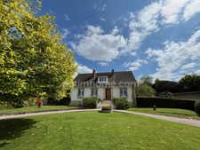 Proximité de Honfleur - Maison familiale avec vue mer – 143 m² – 4 chambres dont une en RDC - Garage 80 m² – Terrain 1 234 m² –