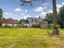 Proximité de Dozulé - Maison de caractère avec dépendances - 105 m2 - 4 chambres - Terrain 1680 m2 - Parkings