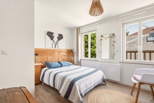 TOUQUES CENTRE – MAISON DE CHARME EN PIERRE – 65 m² – 2 CHAMBRES – TERRASSE INTIME DE 12 m²