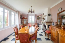 Proximité de Honfleur - Maison familiale avec vue mer – 143 m² – 4 chambres dont une en RDC - Garage 80 m² – Terrain 1 234 m² –