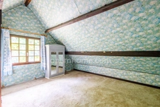Proximité de Pont l'Evèque - Maison de 144 m2 - 3 chambres dont 1 rdc - Dépendance 65 m2 avec garage - Terrain 2177 m2