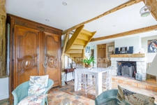 Proximité de Dozulé - Maison de caractère avec dépendances - 105 m2 - 4 chambres - Terrain 1680 m2 - Parkings