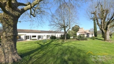 PROPRIÉTÉ DE PRESTIGE AUX PORTES DE TOULOUSE ENTIÈREMENT RÉNOVÉE AVEC PISCINE ET DÉPENDANCES D'EXCEPTION