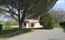 JOLIE MAISON DANS UN SUPERBE CADRE EN BORDURE DE GOLF