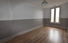 TRES BEL APPARTEMENT T3 EN CENTRE VILLE DE LAVAUR