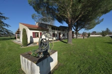 CORPS DE FERME T5 DE 1830 SUPERBEMENT RÉNOVÉ SUR TERRAIN ARBORÉ 6000 M²