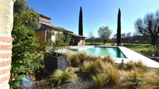 PROPRIÉTÉ DE PRESTIGE AUX PORTES DE TOULOUSE ENTIÈREMENT RÉNOVÉE AVEC PISCINE ET DÉPENDANCES D'EXCEPTION