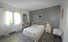 TRÈS BELLE MAISON PLAIN PIED RÉNOVÉE SUR TERRAIN 3400M² EN BORDURE DE GOLF