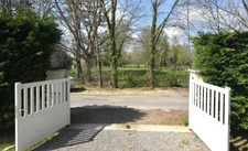 JOLIE MAISON DANS UN SUPERBE CADRE EN BORDURE DE GOLF