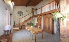 CORPS DE FERME T5 DE 1830 SUPERBEMENT RÉNOVÉ SUR TERRAIN ARBORÉ 6000 M²