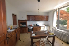 BELLE MAISON DE CHARME AU MILIEU DE LA VERDURE AVEC APPARTEMENT ADJACENT COMPLEMENTAIRE