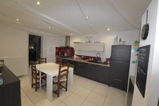MAISON DE VILLAGE T4 AVEC JARDIN ENTIEREMENT RENOVEE