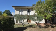 BELLE MAISON DE CHARME AU MILIEU DE LA VERDURE AVEC APPARTEMENT ADJACENT COMPLEMENTAIRE
