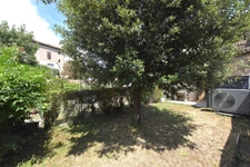 MAISON DE VILLE RÉNOVÉE AVEC JARDIN