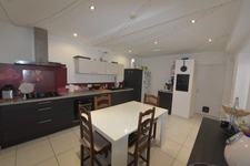 MAISON DE VILLAGE T4 AVEC JARDIN ENTIEREMENT RENOVEE