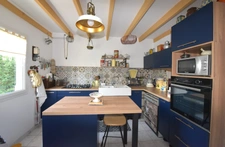 TRÈS BELLE MAISON PLAIN PIED RÉNOVÉE SUR TERRAIN 3400M² EN BORDURE DE GOLF