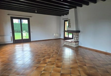 TRES BELLE MAISON CONTEMPORAINE DE PLAIN PIED SUR SOUS-SOL COMPLET
