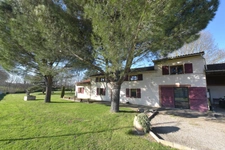 CORPS DE FERME T5 DE 1830 SUPERBEMENT RÉNOVÉ SUR TERRAIN ARBORÉ 6000 M²