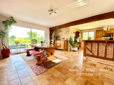 Confortable propriété de 4 chambres - Spacieuse pièce à vivre -  Garage - A seulement 10 minutes des plages de Deauville 