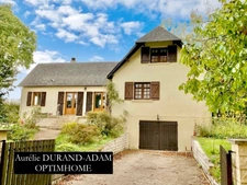 Agréable maison  - Secteur recherché - 4 Chambres - Grenier aménagé - Sous sol avec garage.