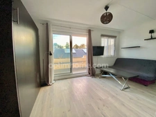 Appartement F1 cosy à vendre CAEN - Balcon - Parking - Local à vélos - Proche des lycées et commerces - Au Calme.