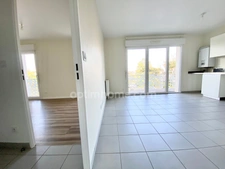 Appartement à vendre 2 pièces COLOMBELLES (14) - Lumineux - Cave - Emplacement de parking privatif -