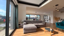Maison contemporaine avec piscine - Calme, volumes et prestations.