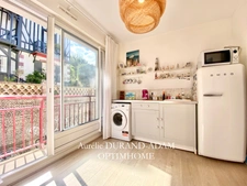 Très agréable studio meublé à vendre à deux pas de la plage - Cave - Emplacement recherché !