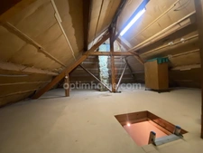 Agréable Maison de plain-pied surélevée - Beau Jardin  plat, clos et arboré - Sous - sol total - vaste Grenier 