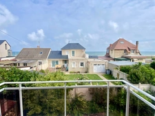 Maison à vendre OUISTREHAM avec vues mer des chambres - Tout proche de la plage - Emplacement ultra recherché !