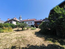 Batisse chargée d'histoire 
