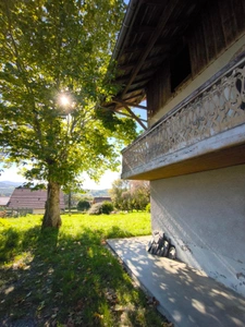 Viuz-en-Sallaz : Ancienne ferme rénovée alliant cachet et performance énergétique – proche Genève