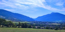 Viuz-en-Sallaz : Ancienne ferme rénovée alliant cachet et performance énergétique – proche Genève
