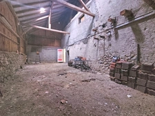 Viuz-en-Sallaz : Ancienne ferme rénovée alliant cachet et performance énergétique – proche Genève