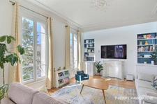 CENTRE VILLE MAGNIFIQUE APPARTEMENT BOURGEOIS FIN XIX STYLE PARISIEN ENTIEREMENT RENOVE 88 M2 4 PIECES 2 CHAMBRES AVEC PARKING INTERIEUR ET CAVE EN S/SOL