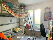 COLONIE !! TRES BEL APPARTEMENT RESIDENCE RECENTE AVEC JARDIN ET TERRASSE 100 m2 4 PIECES 80M2 3 CHAMBRES 1 PARKING EN S/SOL