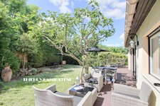 COLONIE ! HAUT REPUBLIQUE -PARC FLORAL -ST GENEVIEVE -TRES BELLE MAISON 160M2 HABT 7 PIECES 4 CHAMBRES TERRASSE ET JARDIN -S/SOL TOTAL 100M2
