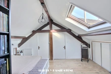 MAIRIE CENTRE VILLE SUBLIME MAISON 140M2 ENTIEREMENT RENOVEE 7 PIECES 4 CHAMBRES 1 BUREAU -JARDIN SANS VIS A VIS  DEPENDANCES  PARKINGS 2 VOITURES                   