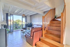 MARCHE DES COTEAUX -ECOLE PRIVE ST JOSEPH -IDEAL JEUNE COUPLE !! JOLIE MAISON 100M2 3 CHAMBRES S/SOL TOTAL ET GARAGE 