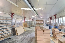 LOCAUX D ACTIVITES INDEPENDANT + STOCKAGE ET BUREAUX SURFACE TOTAL 1100M2 SUR PARCELLE TOTAL 2800M2 ACCES POIDS LOURDS